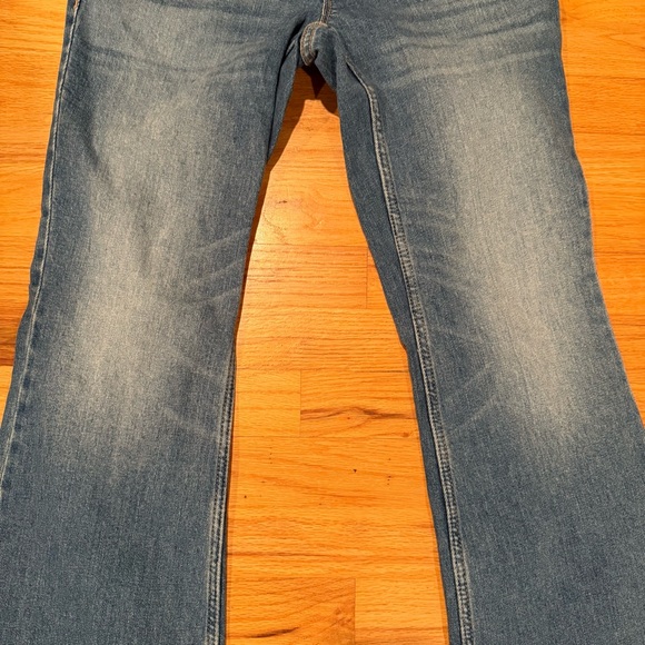 NWT Old Navy Stretch Front Low Panel Maternity Flare Denim Jeans 6 NEW - Picture 4 of 9